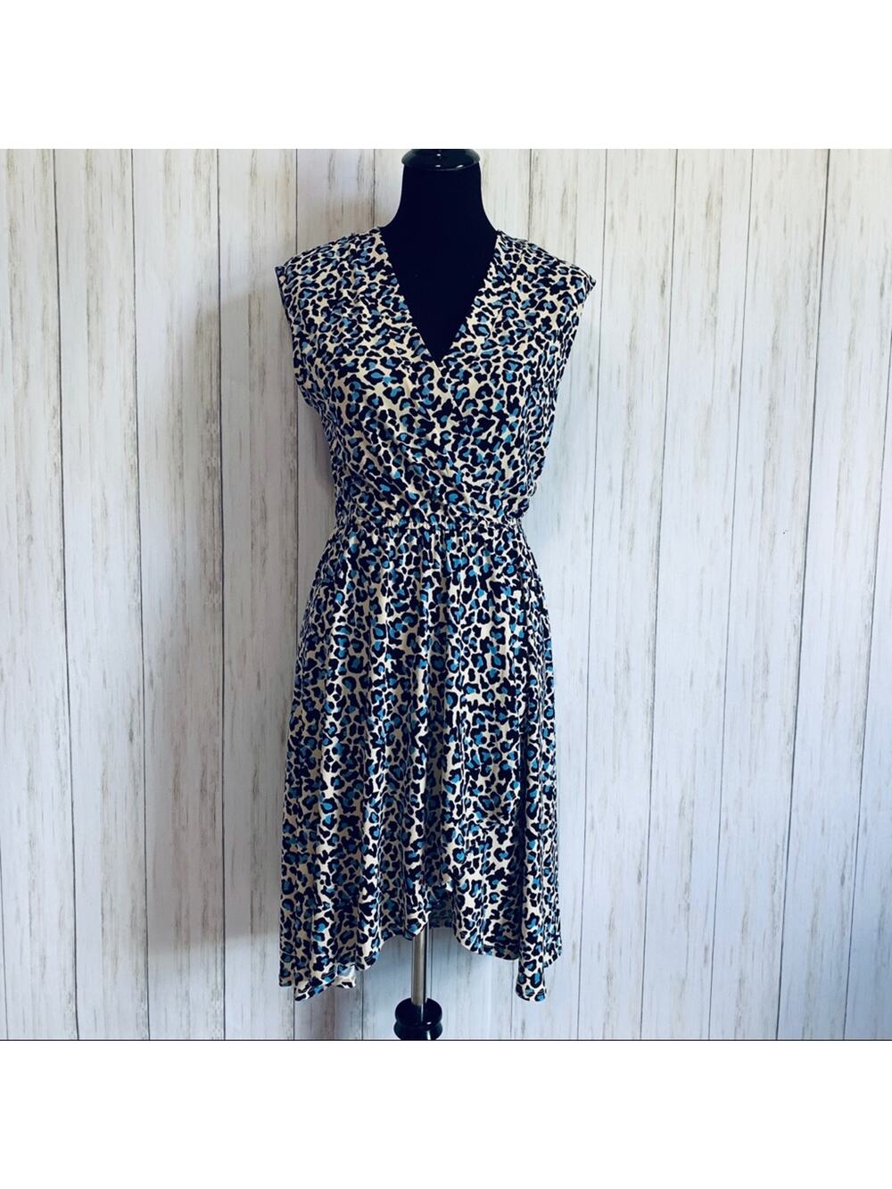 BCBGMaxazria cream blue black leopard print faux wrap dress size Small NWT